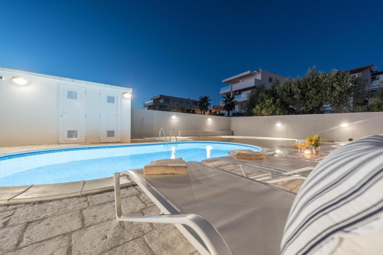 Villa Lena Luxury Apartments نوفاليا المظهر الخارجي الصورة