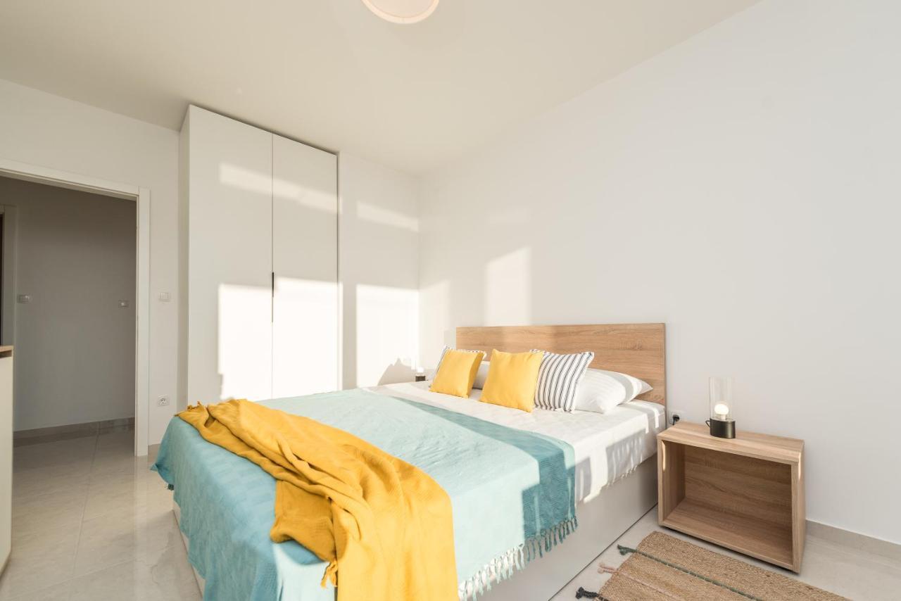 Villa Lena Luxury Apartments نوفاليا المظهر الخارجي الصورة