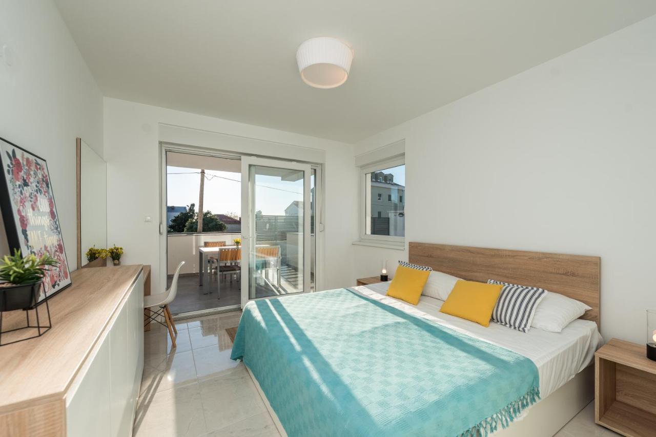 Villa Lena Luxury Apartments نوفاليا المظهر الخارجي الصورة