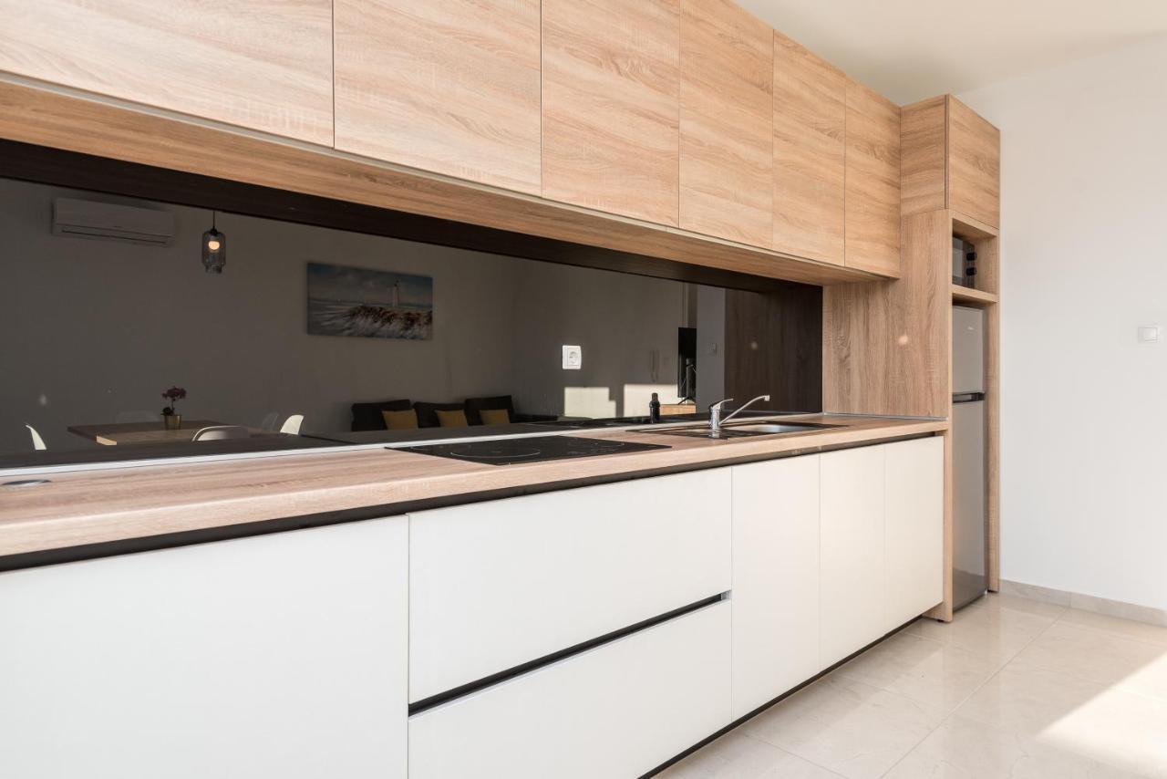 Villa Lena Luxury Apartments نوفاليا المظهر الخارجي الصورة