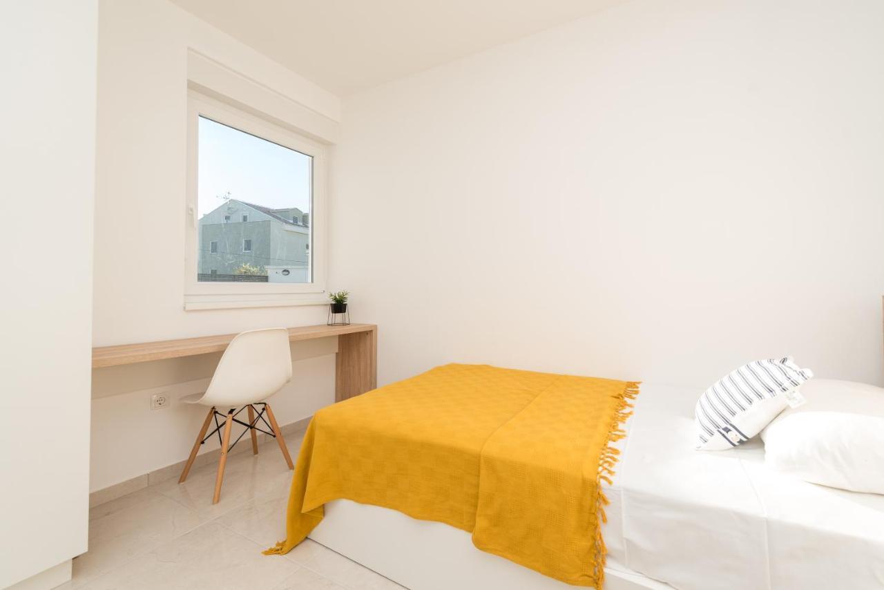 Villa Lena Luxury Apartments نوفاليا المظهر الخارجي الصورة