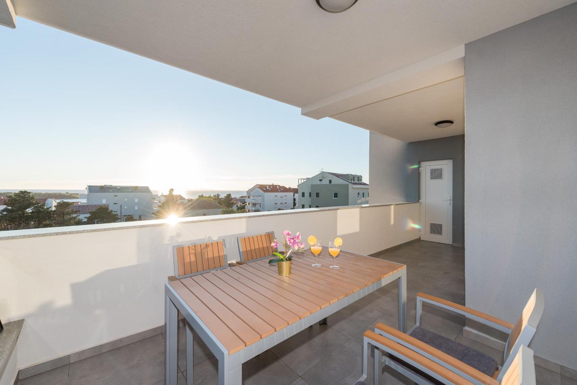 Villa Lena Luxury Apartments نوفاليا الغرفة الصورة